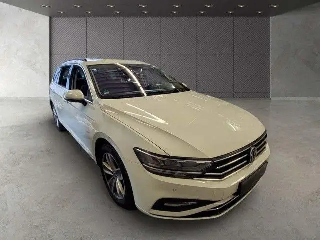 Photo 1 : Volkswagen Passat 2021 Diesel