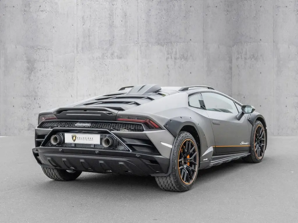 Photo 1 : Lamborghini Huracan 2024 Essence