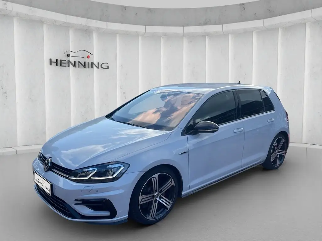 Photo 1 : Volkswagen Golf 2017 Petrol