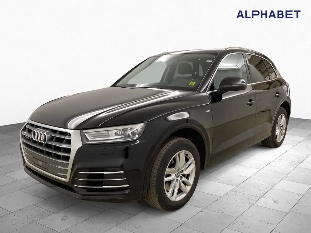 Photo 1 : Audi Q5 2020 Hybrid