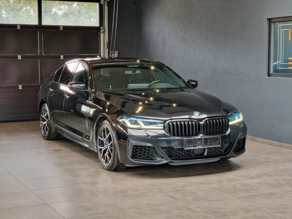 Photo 1 : Bmw M550 2022 Essence