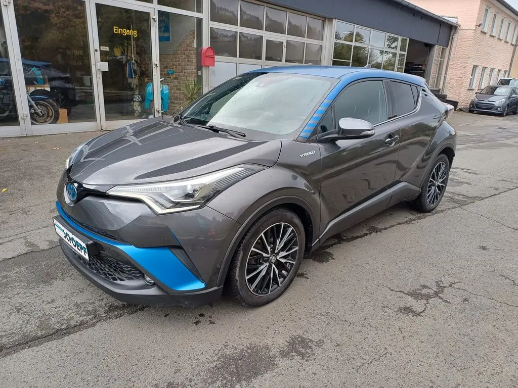 Photo 1 : Toyota C-hr 2019 Hybrid