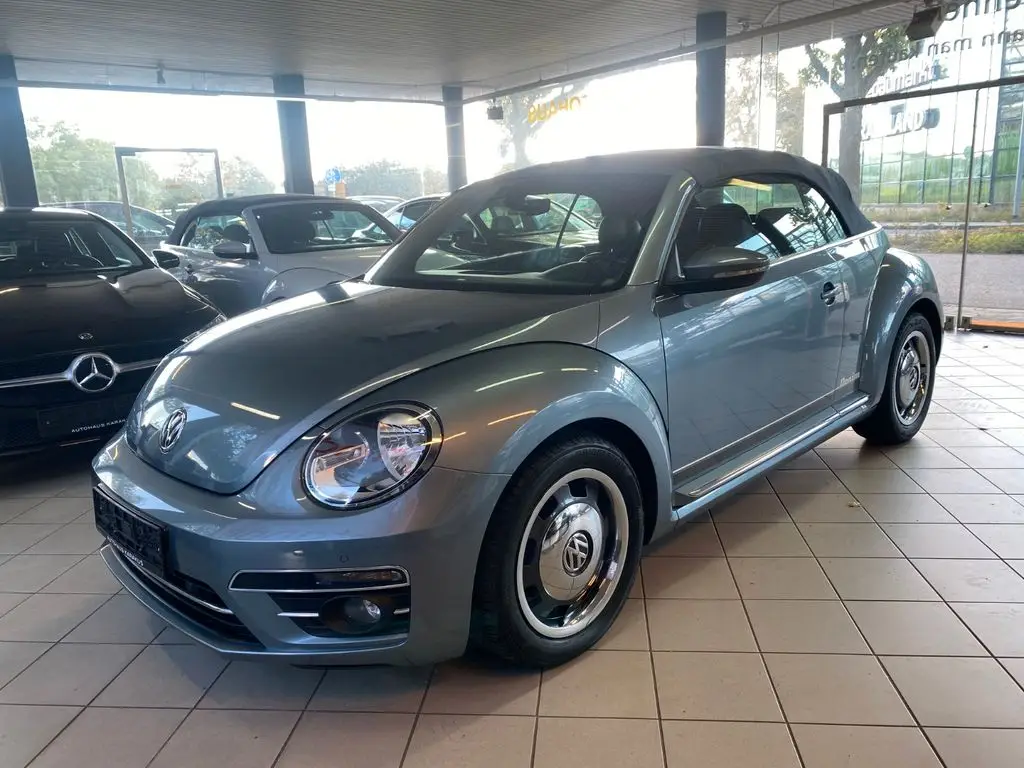 Photo 1 : Volkswagen Beetle 2017 Essence