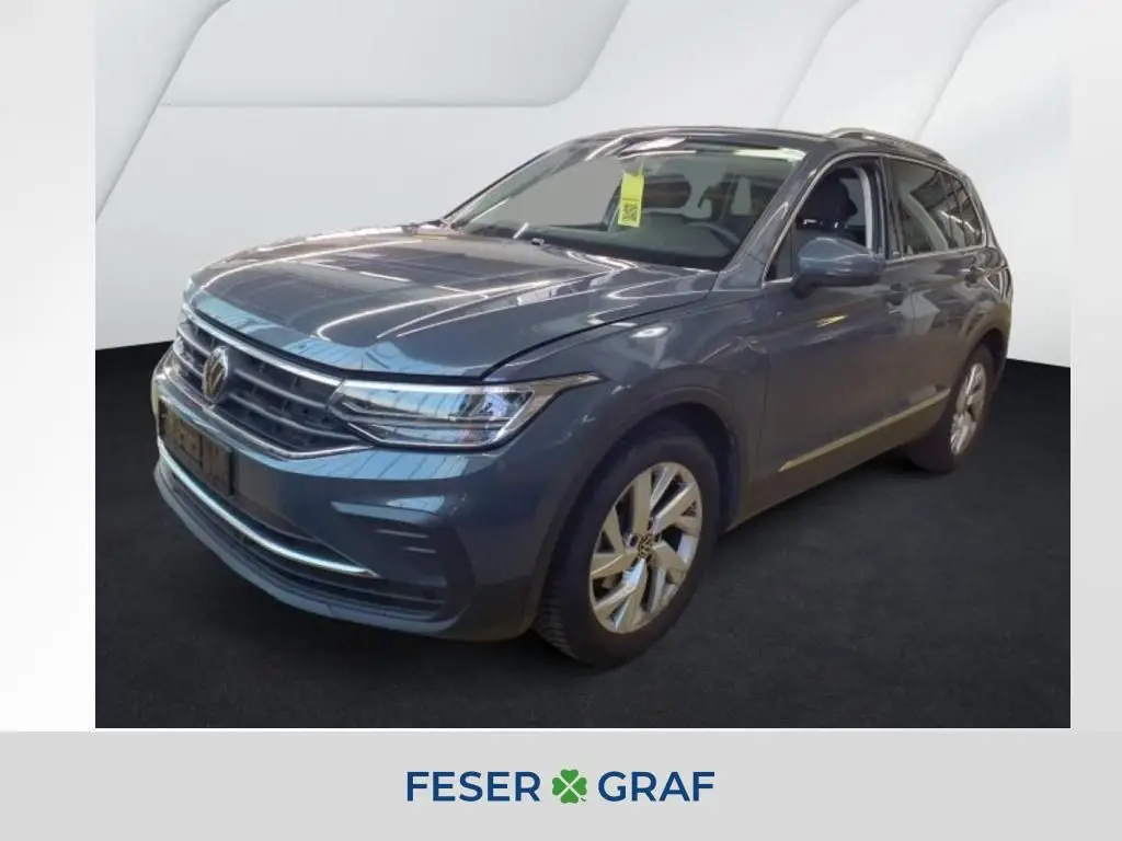 Photo 1 : Volkswagen Tiguan 2024 Essence