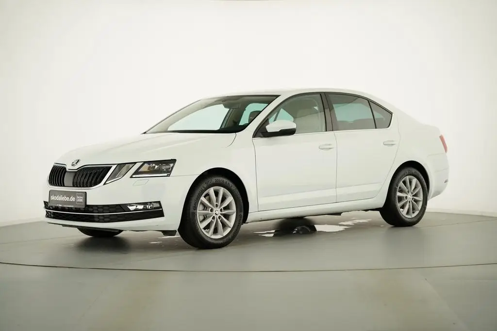 Photo 1 : Skoda Octavia 2017 Essence