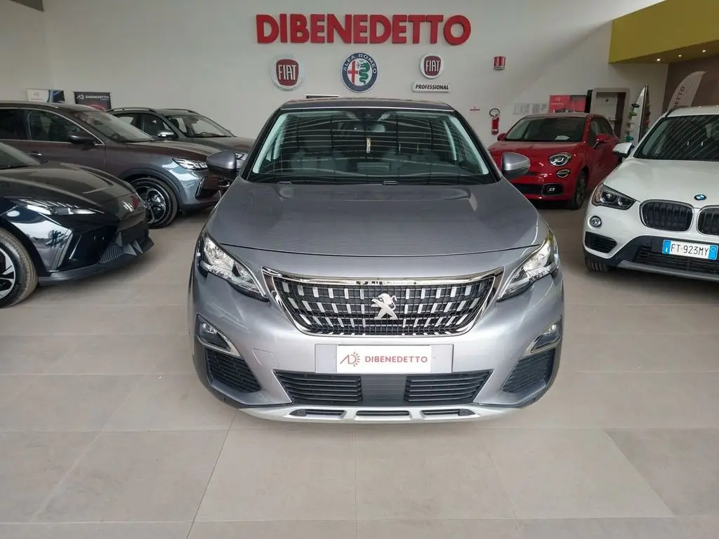 Photo 1 : Peugeot 3008 2019 Diesel