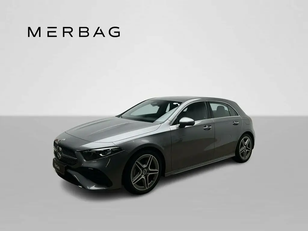 Photo 1 : Mercedes-benz Classe A 2024 Petrol