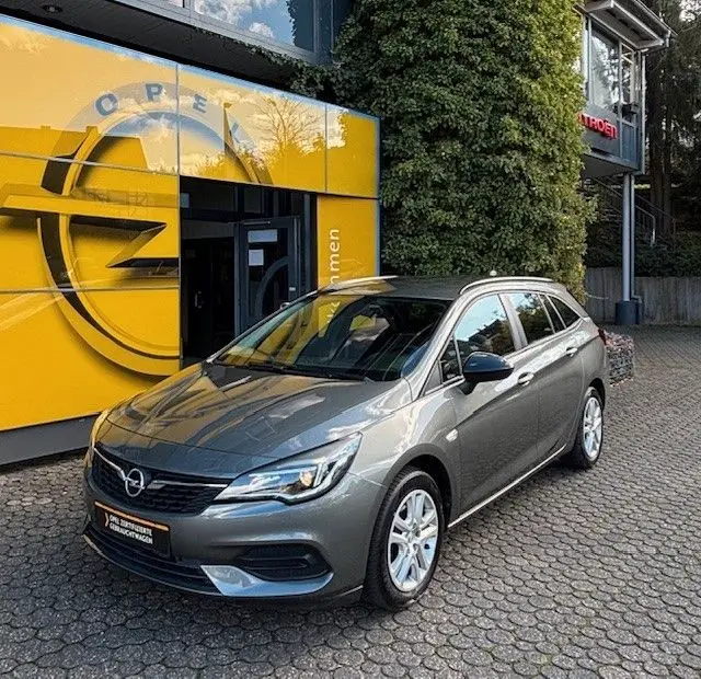 Photo 1 : Opel Astra 2021 Essence