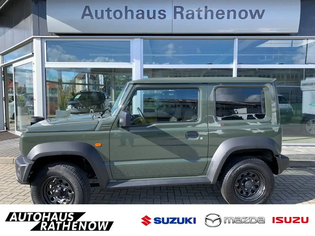 Photo 1 : Suzuki Jimny 2021 Petrol