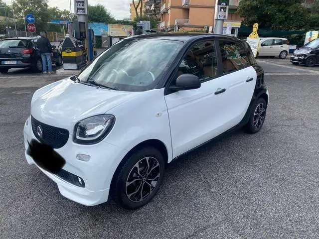 Photo 1 : Smart Forfour 2019 Petrol