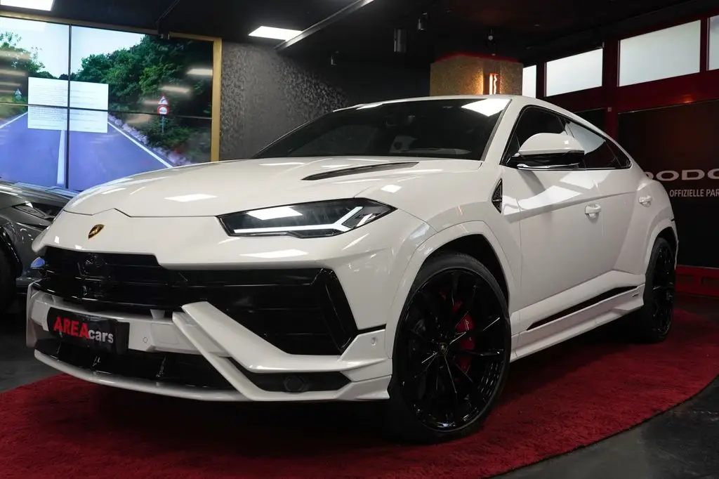 Photo 1 : Lamborghini Urus 2024 Petrol