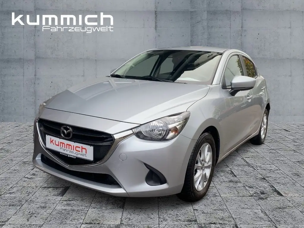 Photo 1 : Mazda 2 2018 Petrol