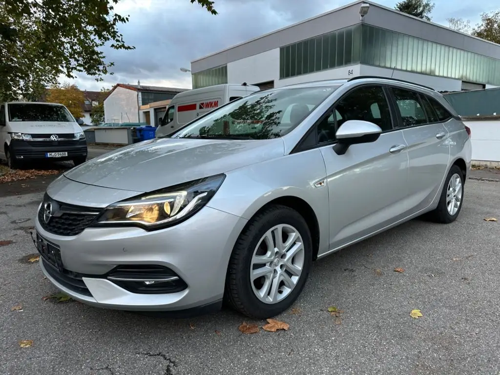 Photo 1 : Opel Astra 2020 Petrol