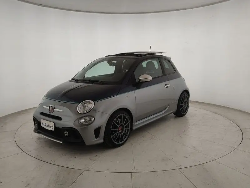 Photo 1 : Abarth 695 2018 Petrol