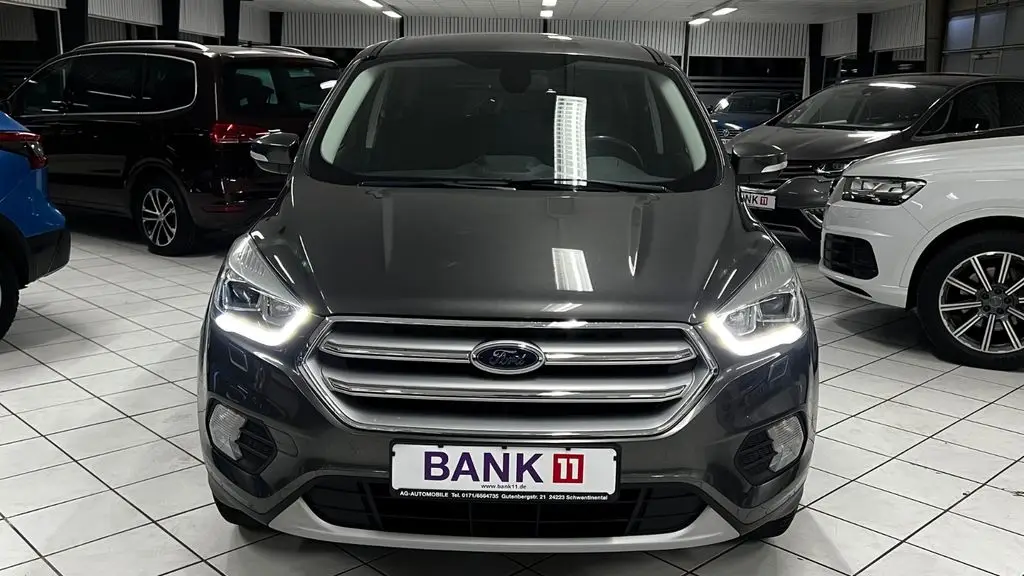 Photo 1 : Ford Kuga 2018 Essence