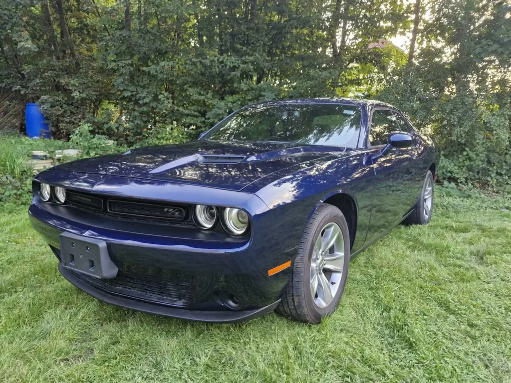 Photo 1 : Dodge Challenger 2016 Petrol