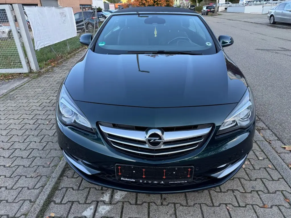 Photo 1 : Opel Cascada 2015 Essence