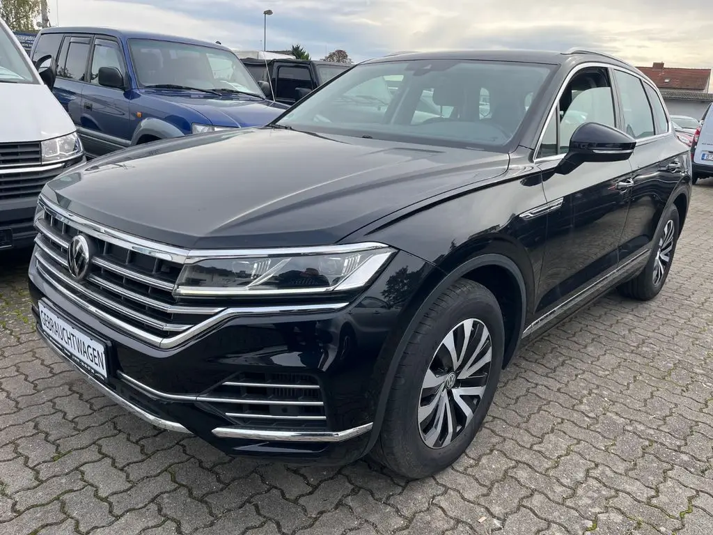 Photo 1 : Volkswagen Touareg 2020 Petrol