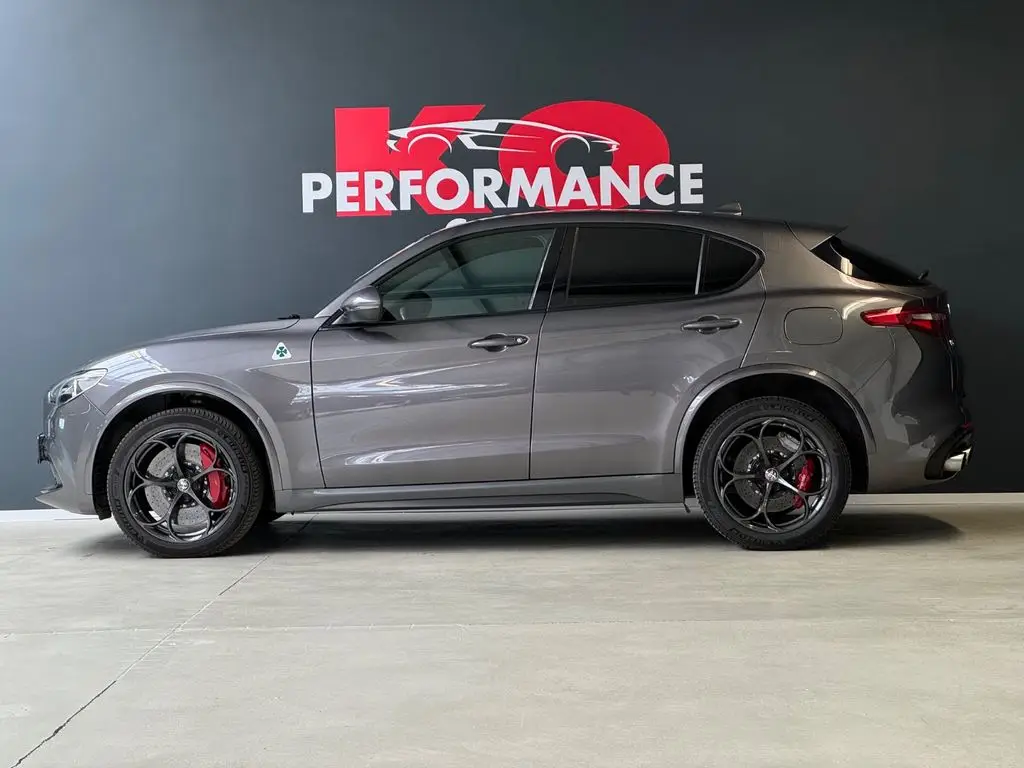 Photo 1 : Alfa Romeo Stelvio 2017 Essence