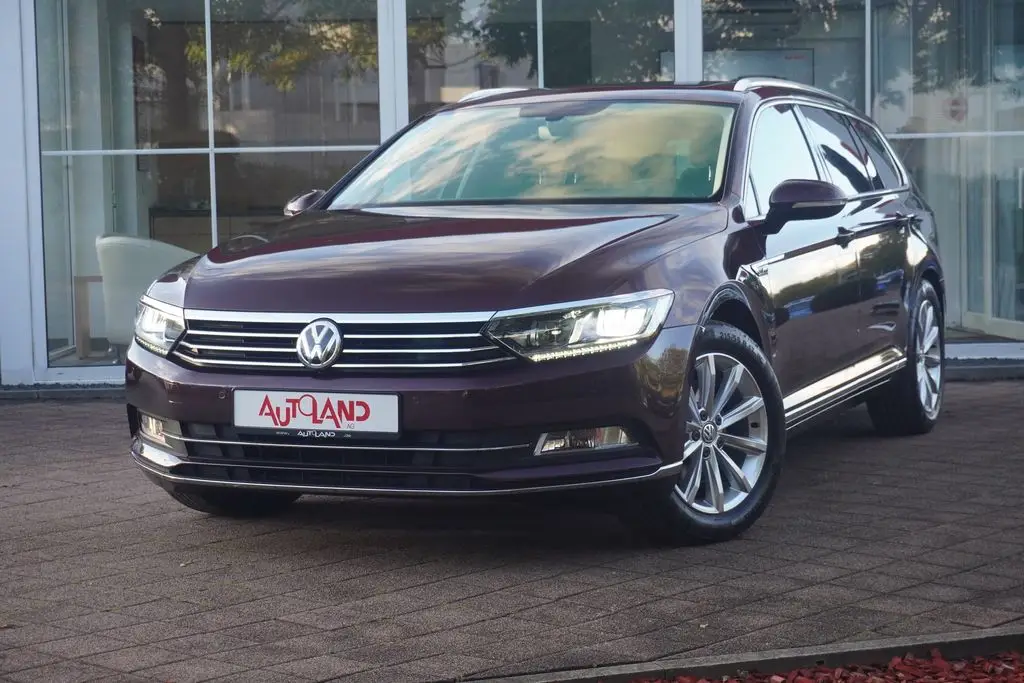 Photo 1 : Volkswagen Passat 2015 Petrol