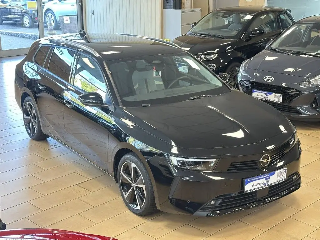 Photo 1 : Opel Astra 2023 Diesel