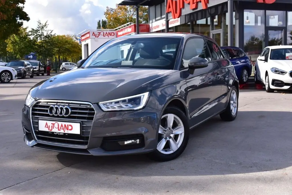 Photo 1 : Audi A1 2017 Petrol