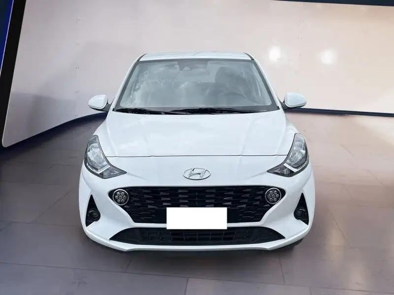 Photo 1 : Hyundai I10 2021 Essence