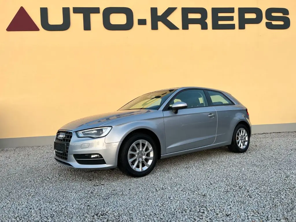 Photo 1 : Audi A3 2015 Petrol