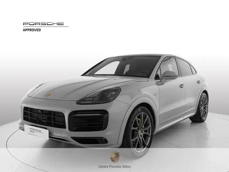 Photo 1 : Porsche Cayenne 2021 Others