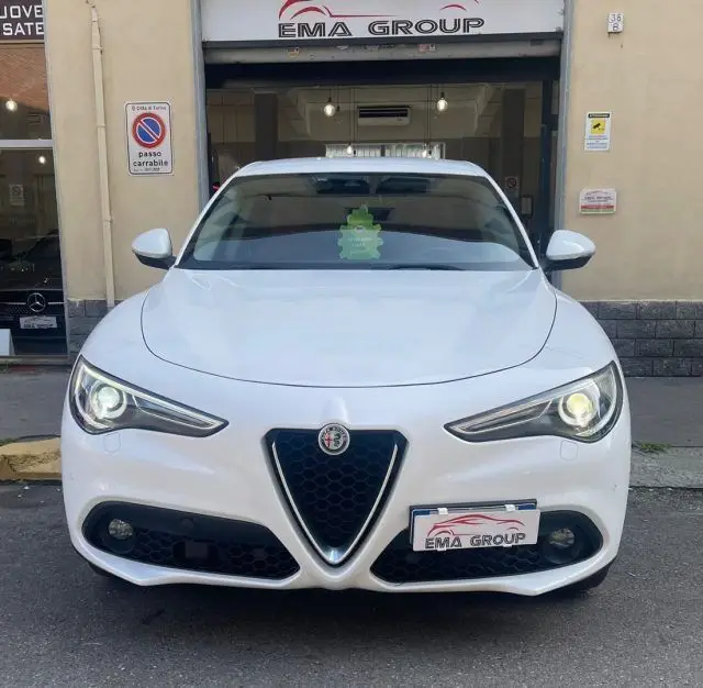 Photo 1 : Alfa Romeo Stelvio 2018 Diesel