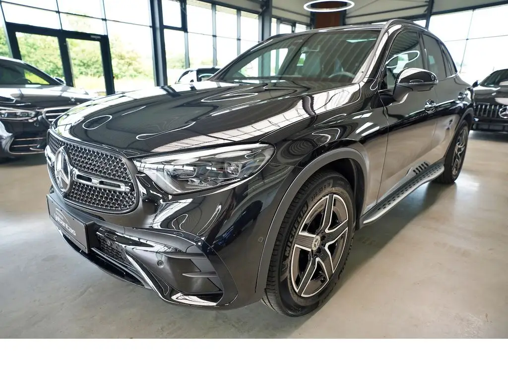 Photo 1 : Mercedes-benz Classe Glc 2023 Petrol