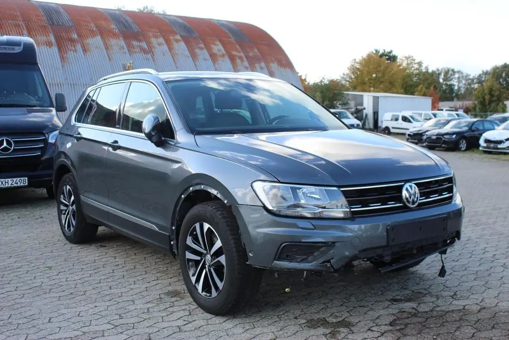 Photo 1 : Volkswagen Tiguan 2020 Petrol