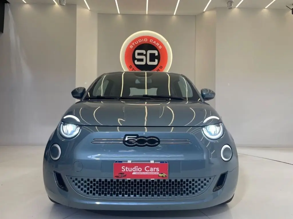 Photo 1 : Fiat 500 2021 Non renseigné