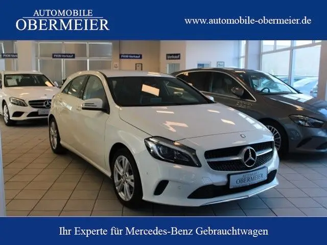 Photo 1 : Mercedes-benz Classe A 2016 Petrol