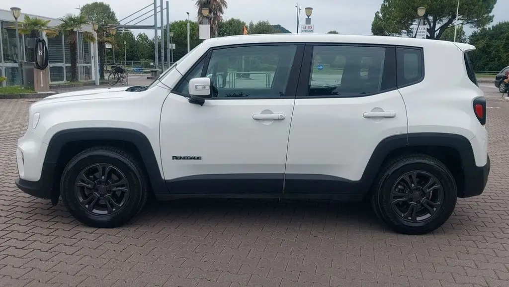 Photo 1 : Jeep Renegade 2020 Essence