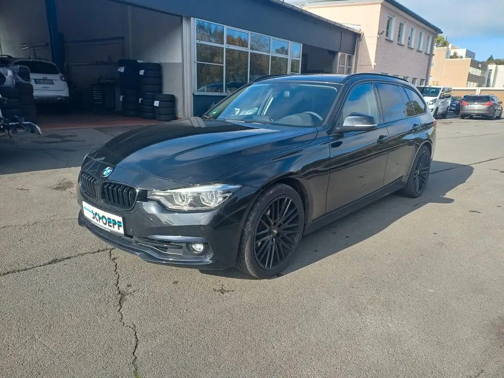 Photo 1 : Bmw Serie 3 2018 Petrol