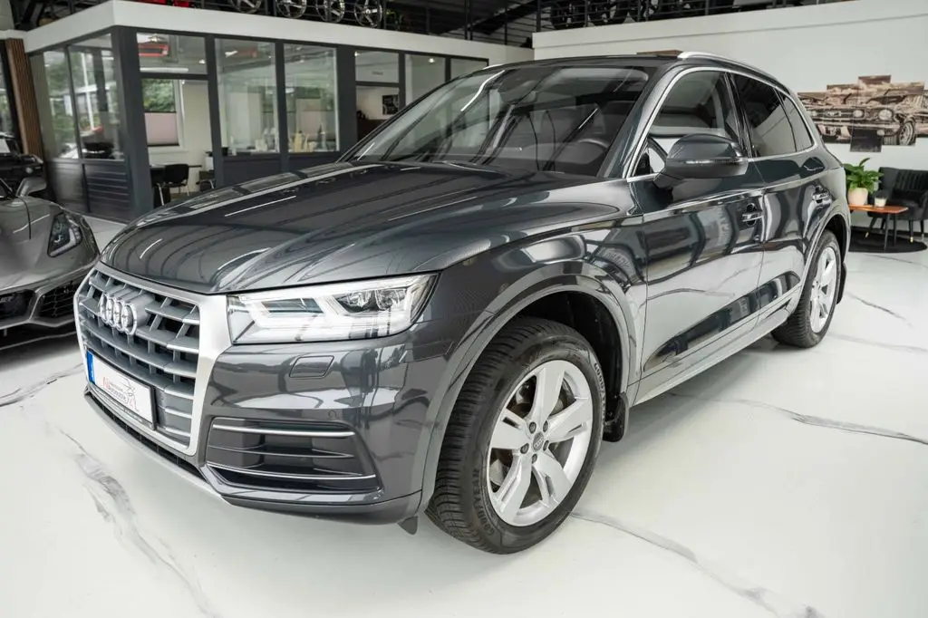 Photo 1 : Audi Q5 2018 Petrol