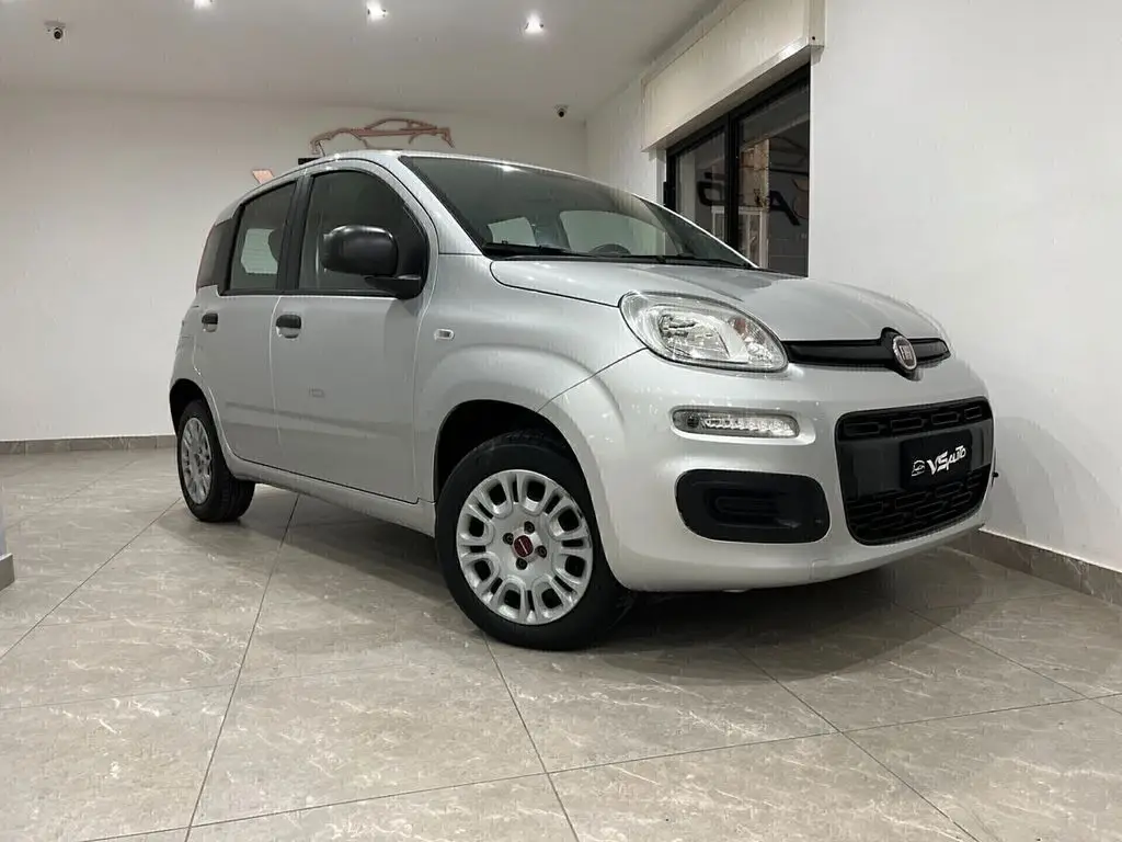 Photo 1 : Fiat Panda 2018 Petrol