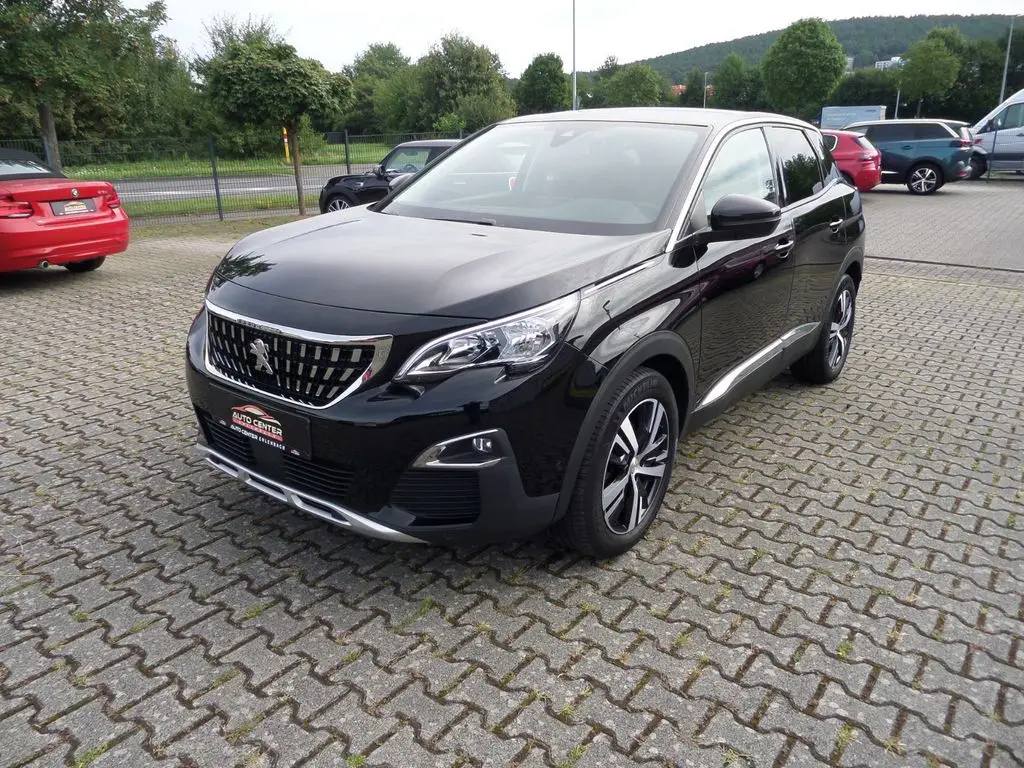 Photo 1 : Peugeot 3008 2019 Petrol