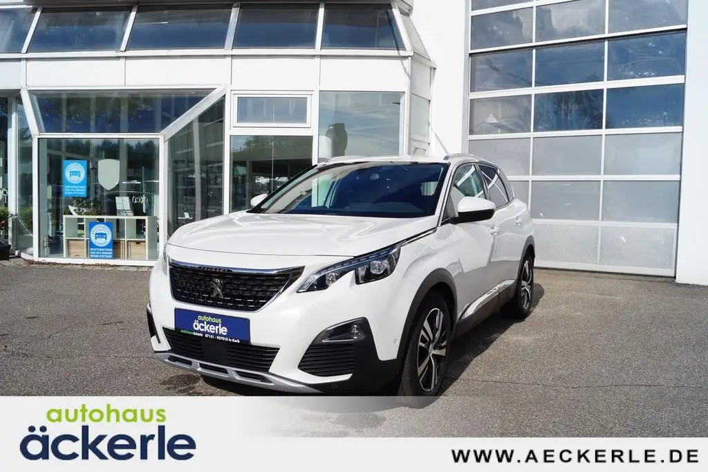 Photo 1 : Peugeot 3008 2019 Petrol