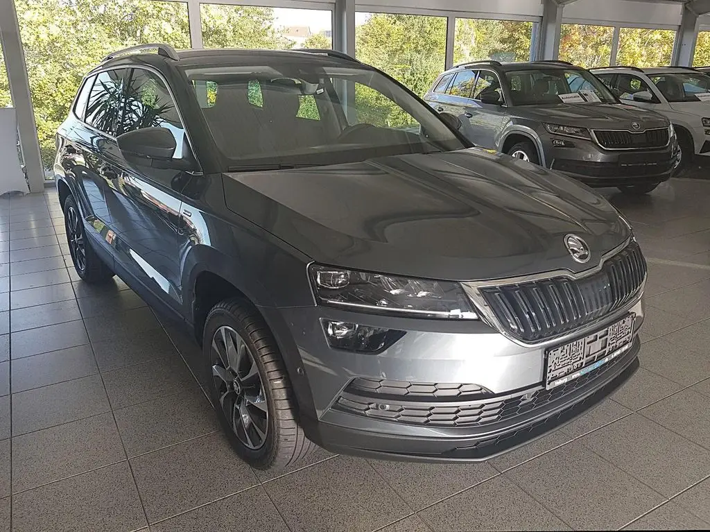 Photo 1 : Skoda Karoq 2020 Essence