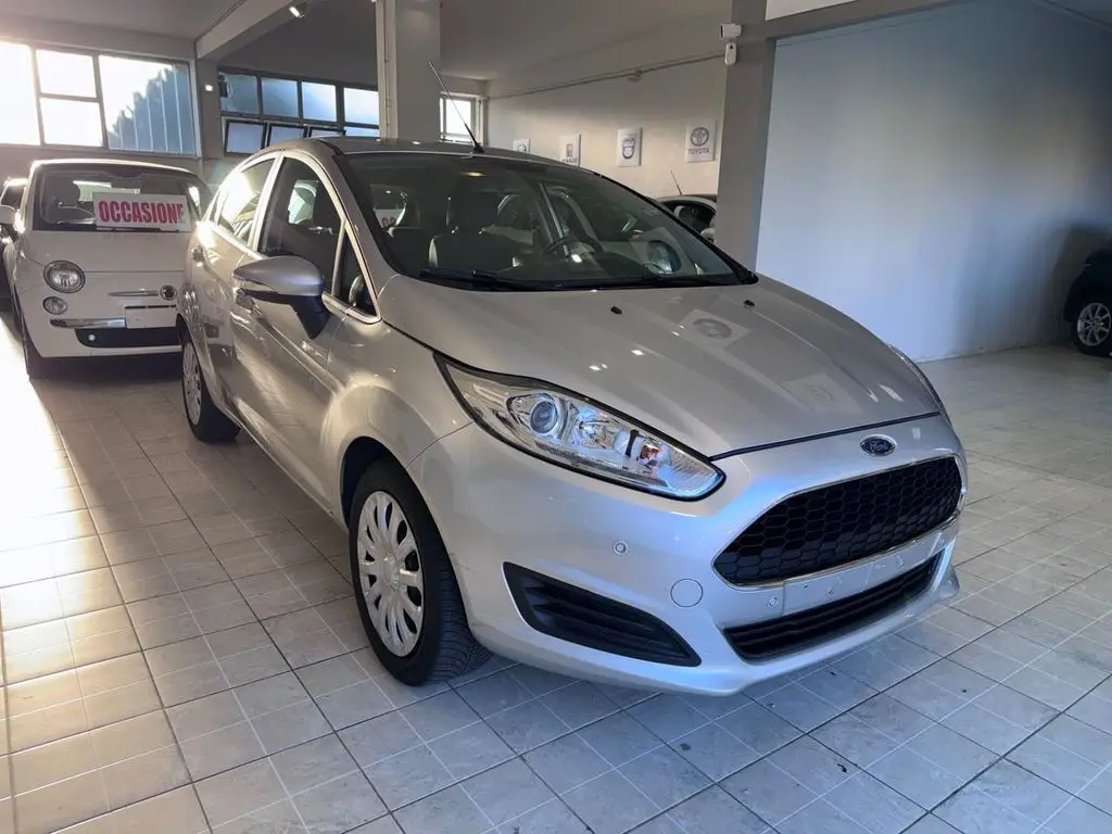 Photo 1 : Ford Fiesta 2017 Essence