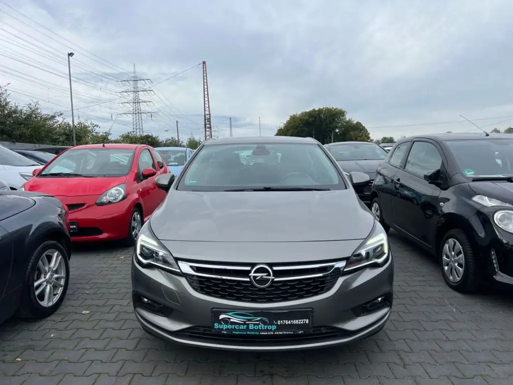 Photo 1 : Opel Astra 2017 Essence