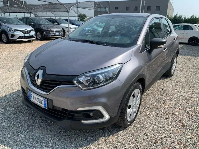 Photo 1 : Renault Captur 2019 Diesel