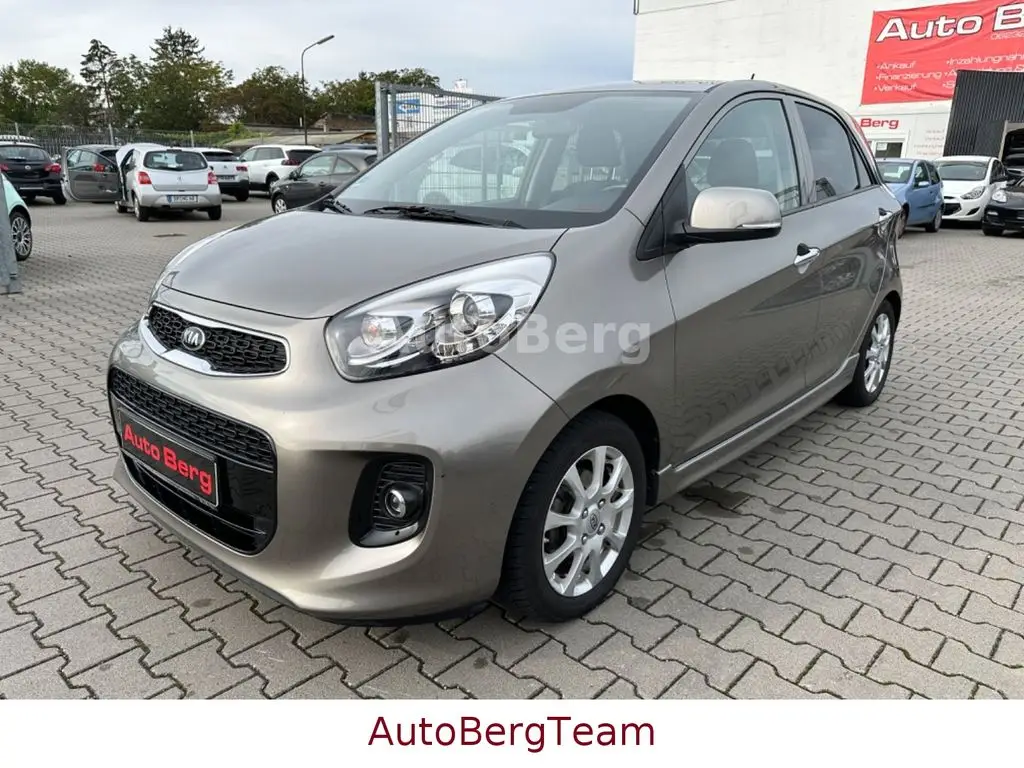 Photo 1 : Kia Picanto 2016 Petrol