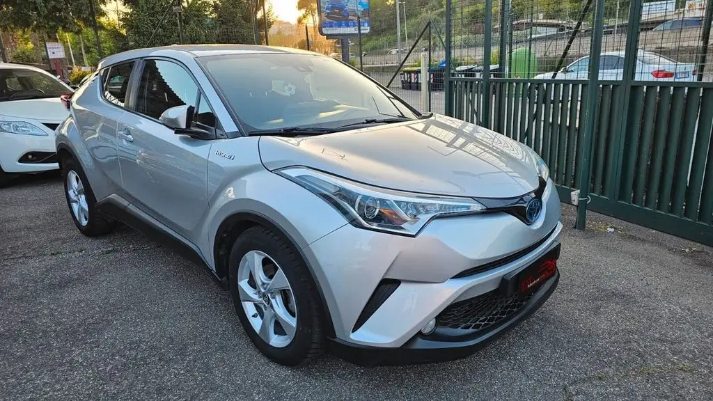 Photo 1 : Toyota C-hr 2019 Hybride