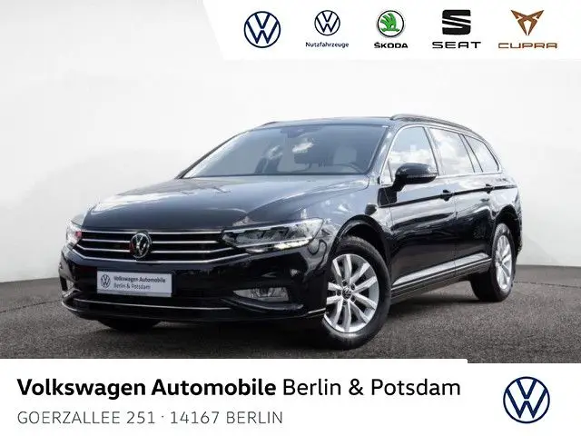 Photo 1 : Volkswagen Passat 2023 Essence