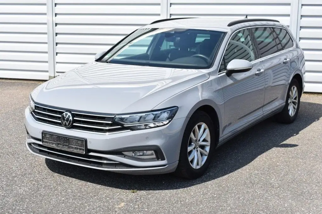 Photo 1 : Volkswagen Passat 2023 Diesel