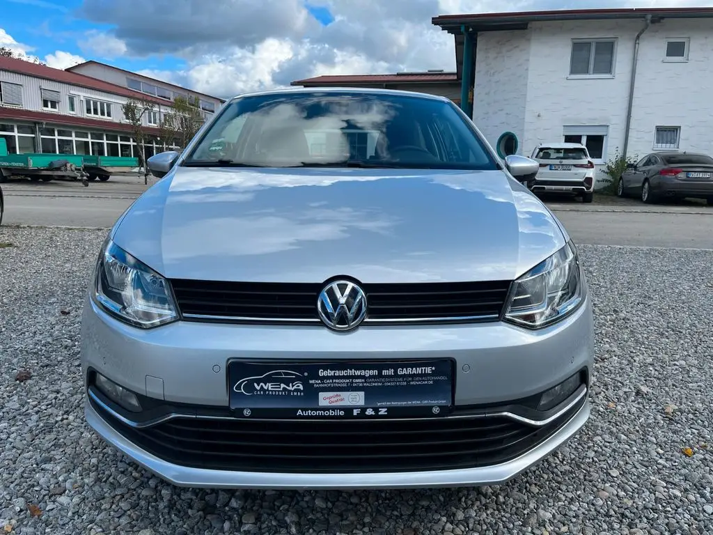 Photo 1 : Volkswagen Polo 2017 Petrol