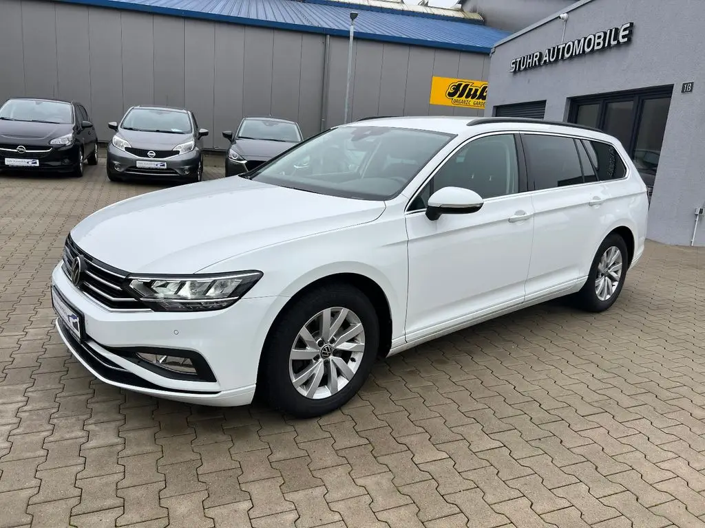 Photo 1 : Volkswagen Passat 2022 Diesel